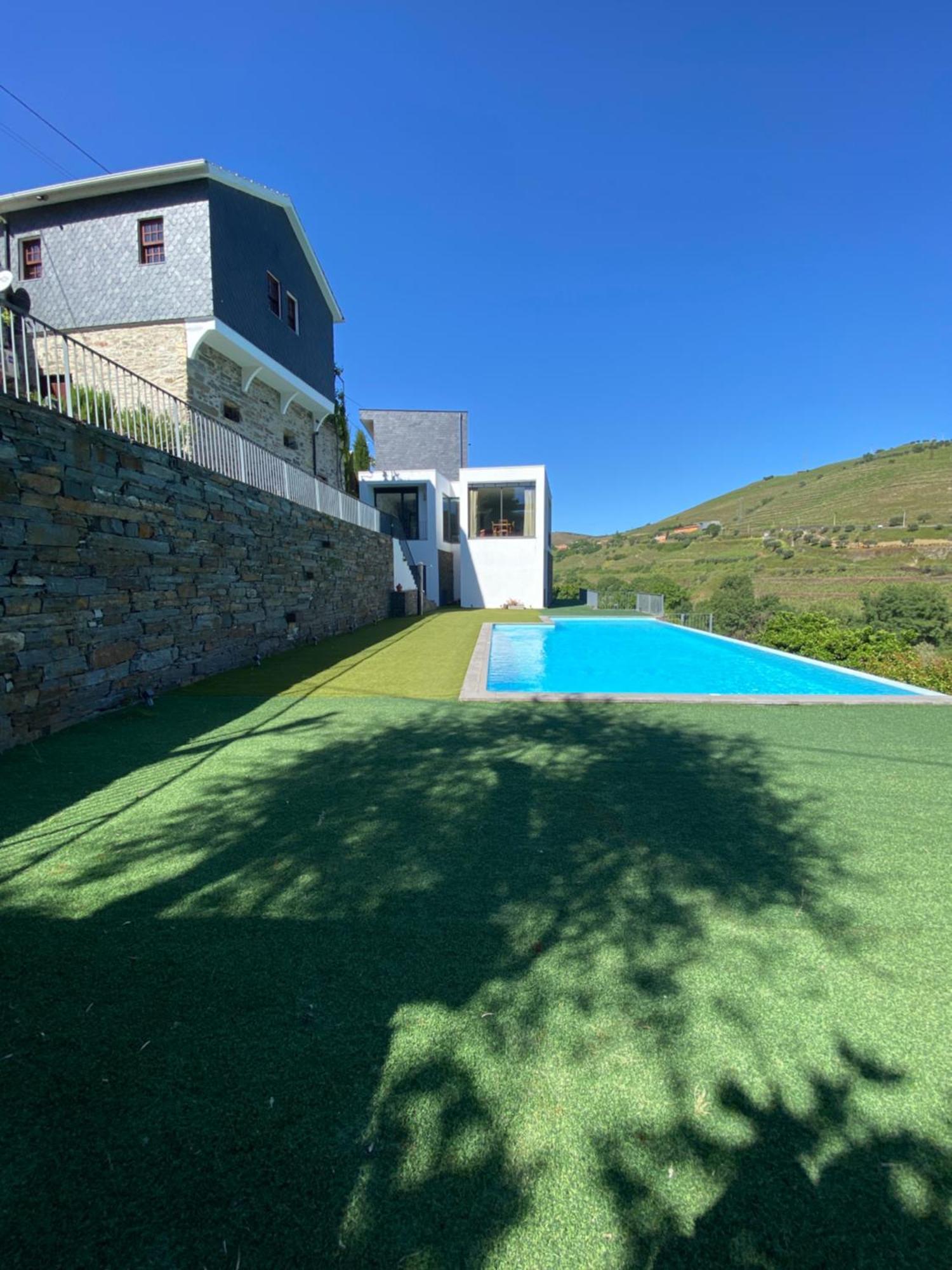 Casa Foz Do Corgo - Private Pool, Gardens And River Access Villa *