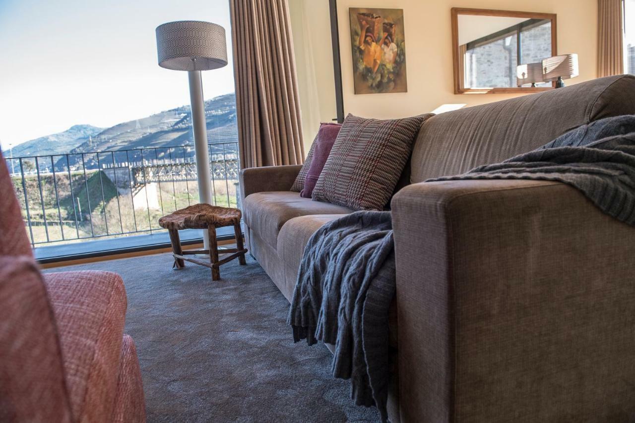 Casa Foz Do Corgo - Private Pool, Gardens And River Access * Peso da Regua