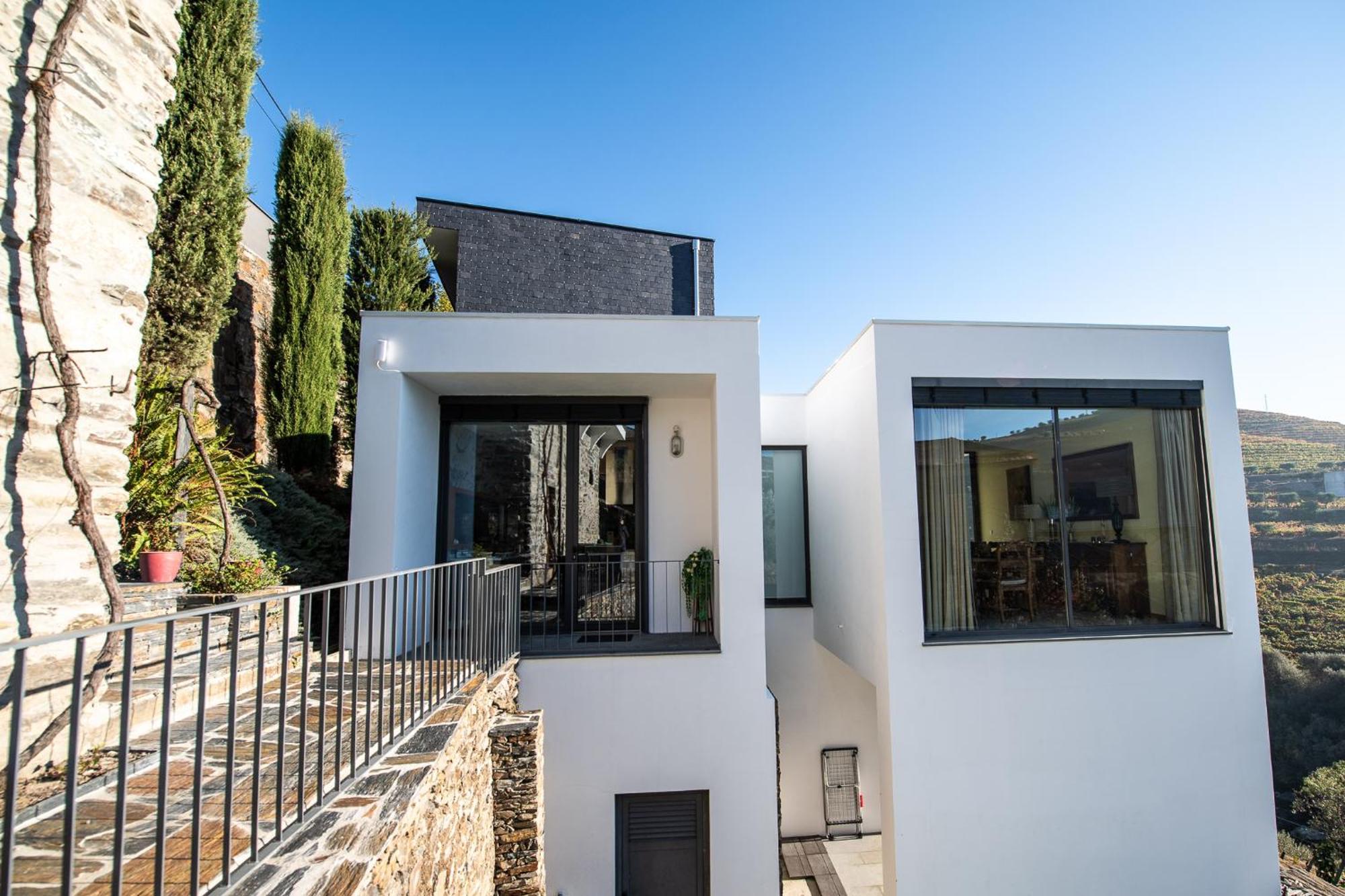 Villa Casa Foz Do Corgo - Private Pool, Gardens And River Access