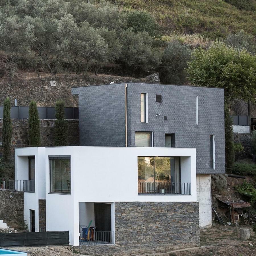 Casa Foz Do Corgo - Private Pool, Gardens And River Access Villa Peso da Regua
